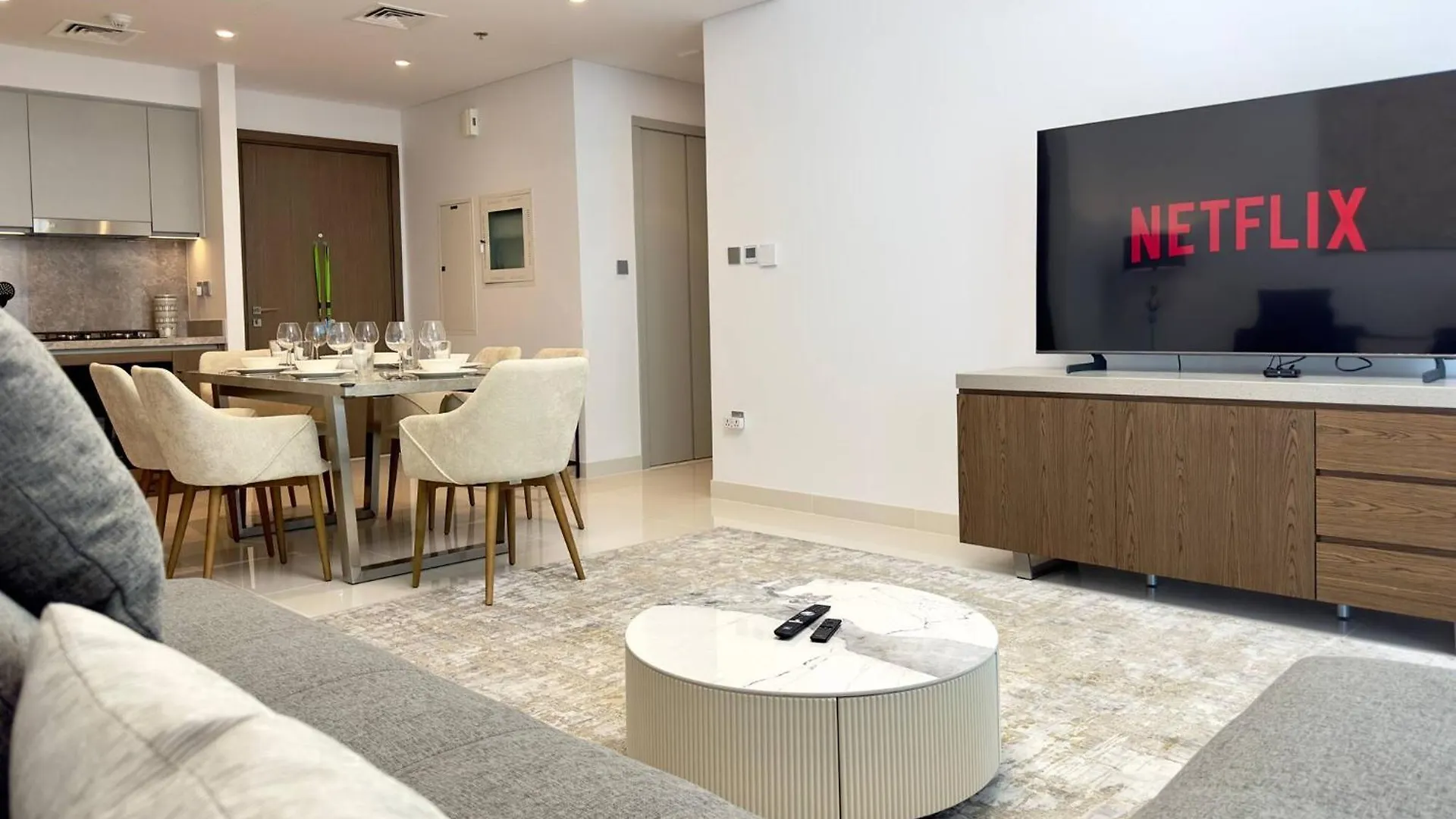 Charming 2Bdr Family Apartment With Sea View Dubai
