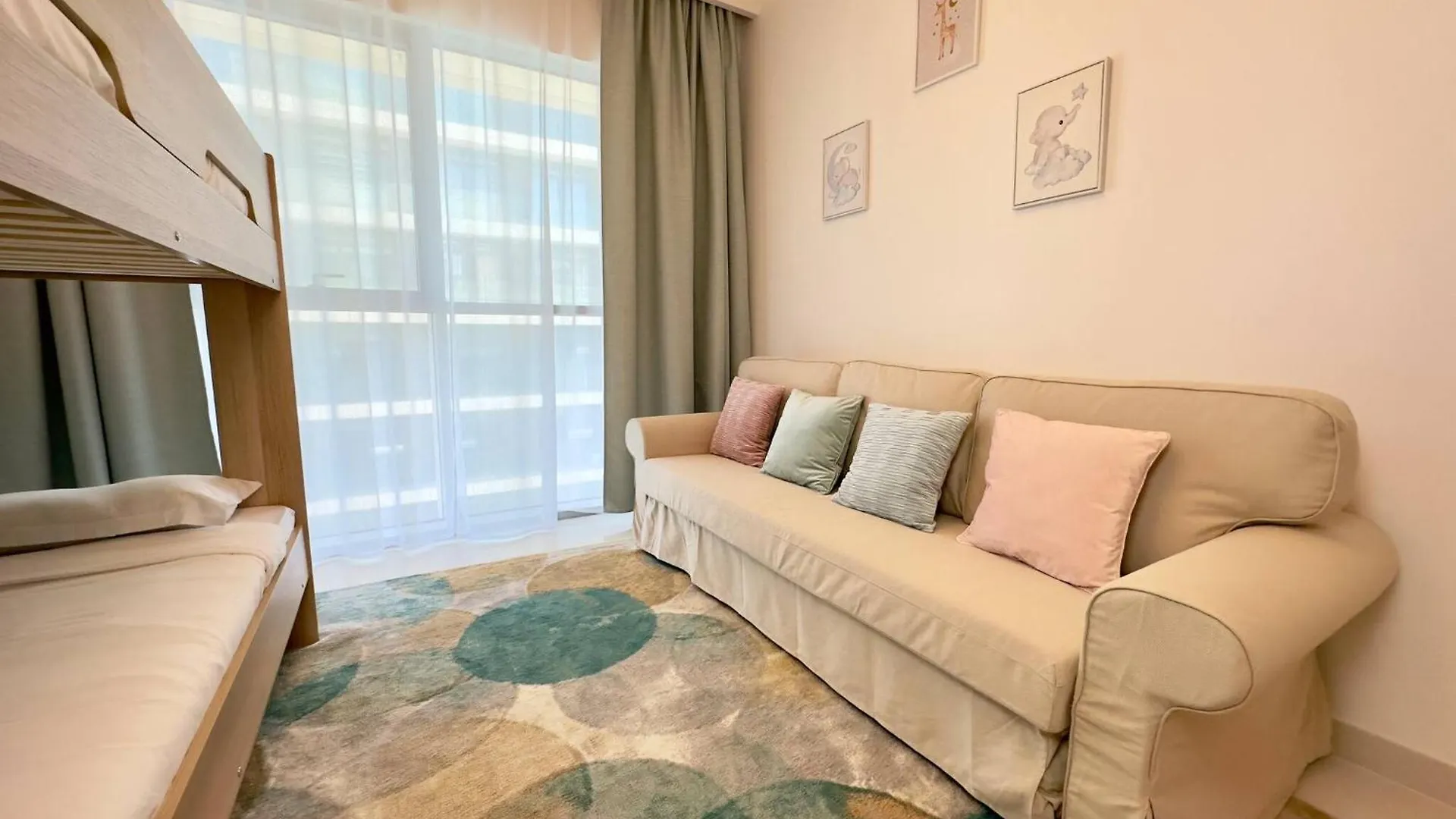 Charming 2Bdr Family Apartment With Sea View Dubai