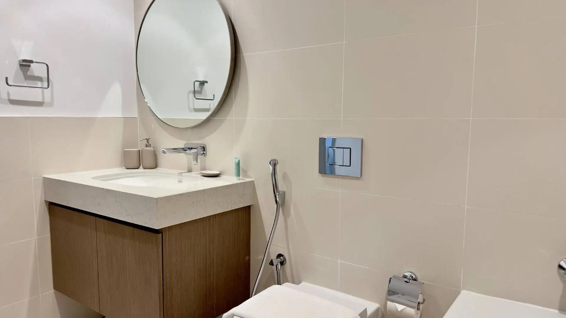 Charming 2Bdr Family Apartment With Sea View Dubai 0*,  United Arab Emirates